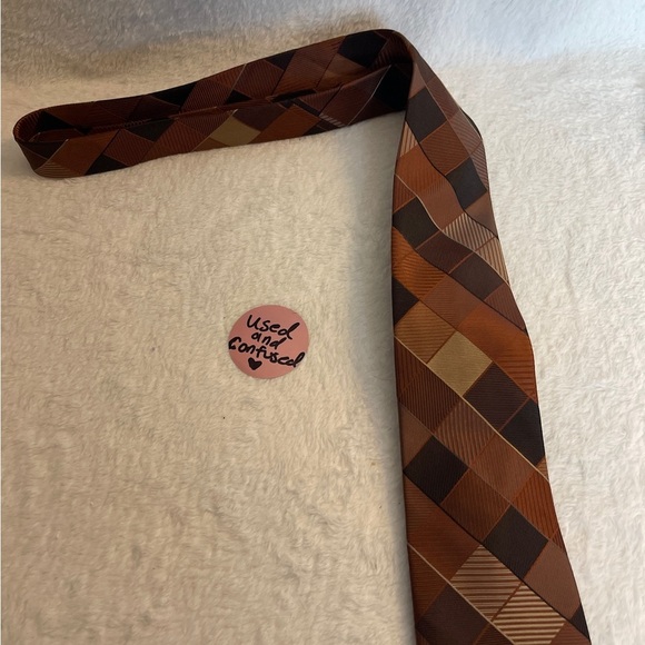 Axcess Men's Tie in Rich Brown Plaid - Picture 4 of 7